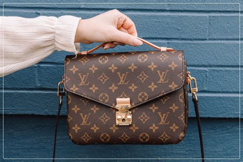 99 of louis vuitton bags are fake|is louis vuitton a scam.